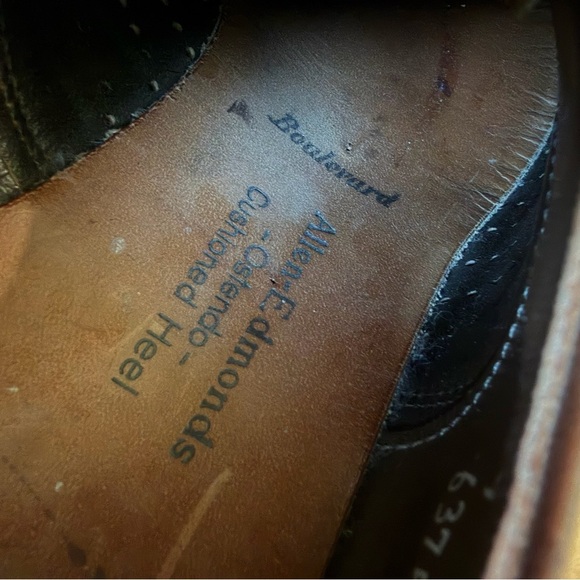 Allen Edmonds Boulevard Wing Tip Oxford Shoes Loafers main image 6